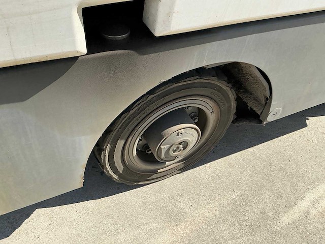 Ravo 530 veegauto - afbeelding 1 van  22