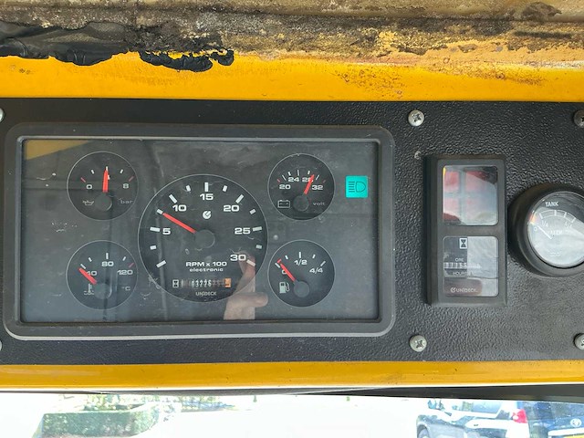 Ravo 540 zelfrijdende straatveegmachine - afbeelding 9 van  24