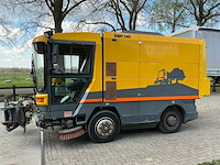 Ravo 540 zelfrijdende straatveegmachine - afbeelding 12 van  24