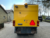Ravo 540 zelfrijdende straatveegmachine - afbeelding 19 van  24