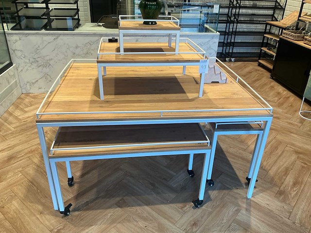 Raw steel&wood brood presentatietafel en stelling (5x) - afbeelding 2 van  3