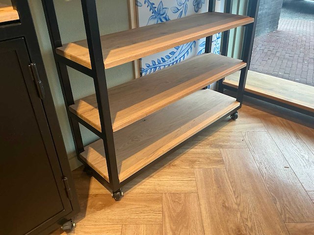 Raw steel&wood brood winkelstelling 4 planken (5x) - afbeelding 7 van  8