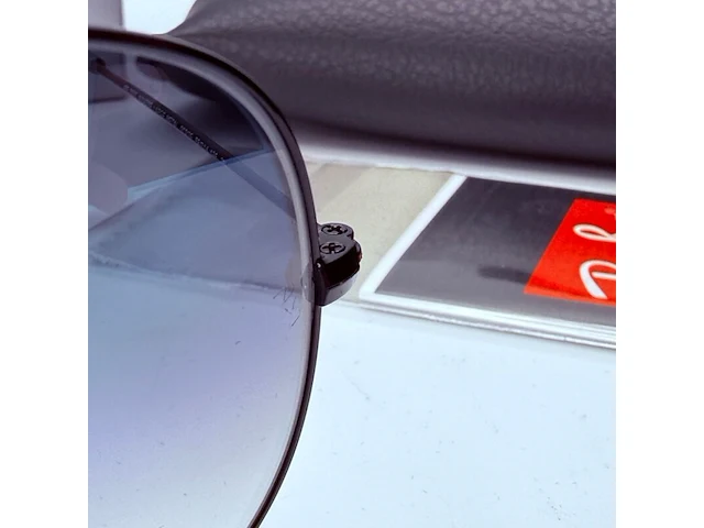 Rayban zonnebril aviator large metal black gradient blue - afbeelding 5 van  8