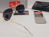 Rayban zonnebril aviator large metal matte gold blue polarized - afbeelding 5 van  6