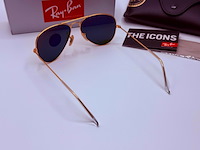 Rayban zonnebril aviator large metal matte gold violet polarized - afbeelding 6 van  8