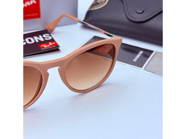 Rayban zonnebril erika classic matte sand gradient brown - afbeelding 4 van  8