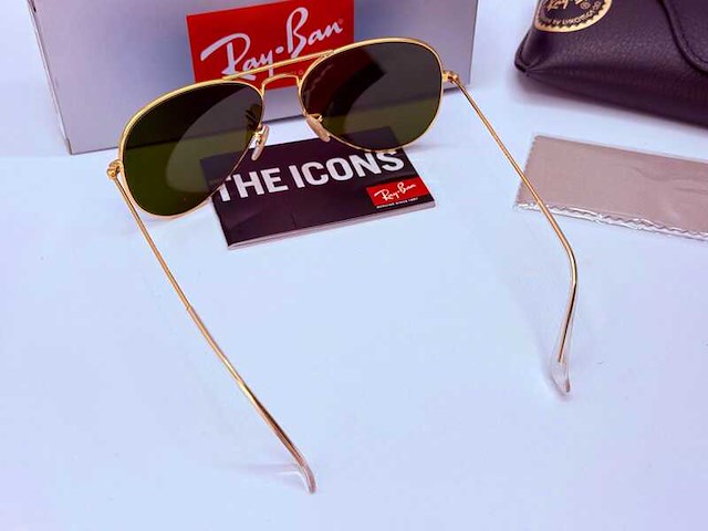 Rayban zonnebril matte gold blue polarized - afbeelding 4 van  5