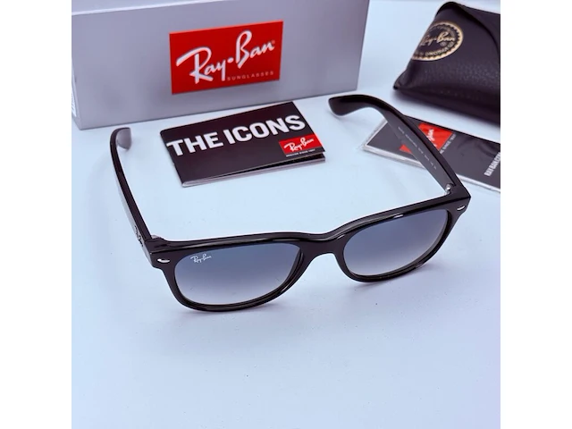Rayban zonnebril new wayfarer black gradient blue - afbeelding 1 van  8