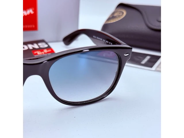 Rayban zonnebril new wayfarer black gradient blue - afbeelding 4 van  8