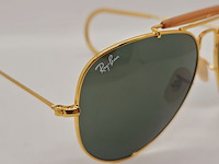 Rayban zonnebrillen aviator, outdoorsman, colonel, marshal, chris, erika metal... - afbeelding 22 van  27