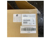 Raymarine magnum 4kw radar pedestal with vcm100 - e70484 - afbeelding 1 van  5