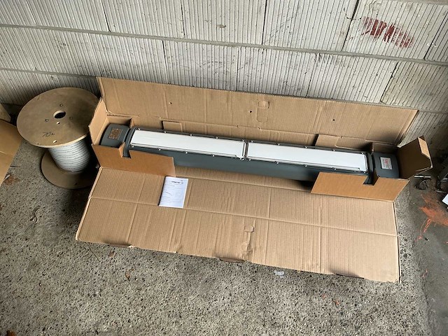 Raytec spartan spz-wl168 explosieveilige led lineaire armaturen (4x) inclusief thermon industriële heat tracing kabel - afbeelding 13 van  13