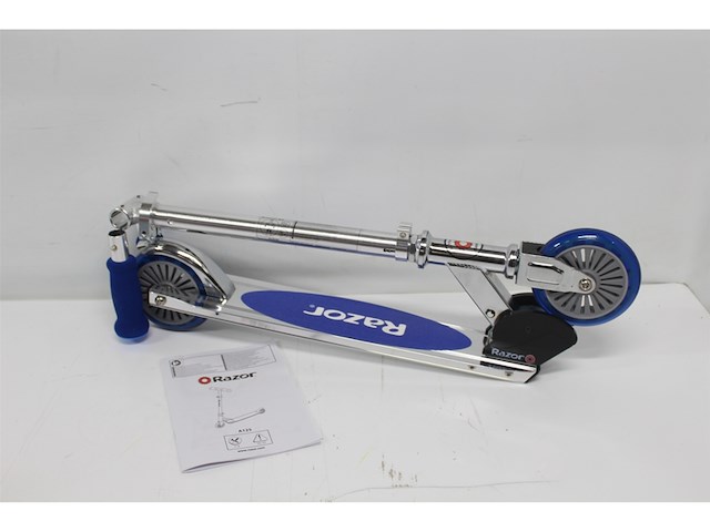 Razor a125 scooter step blauw - afbeelding 4 van  4