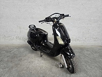 Razzo - snorscooter - lucca - 4t 25km uitvoering dbd81d - afbeelding 4 van  8