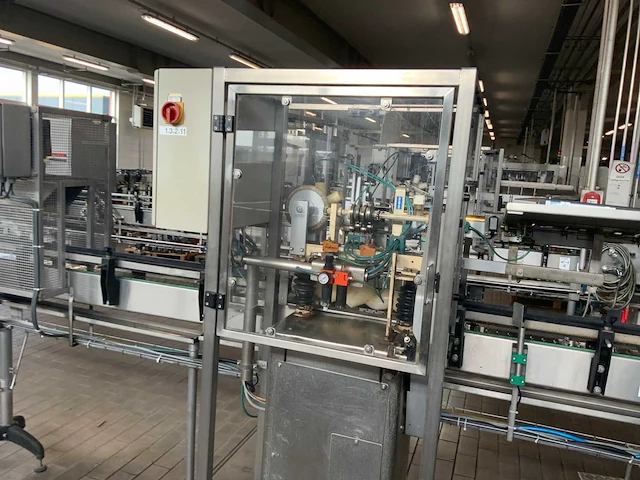 Rb6000 capsuleermachine met krimp en spoelmachine - afbeelding 14 van  31