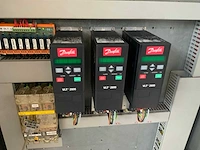 Rb6000 capsuleermachine met krimp en spoelmachine - afbeelding 20 van  31