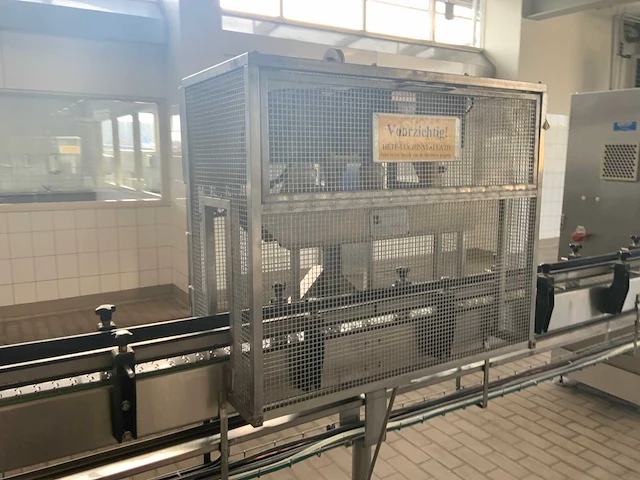 Rb6000 capsuleermachine met krimp en spoelmachine - afbeelding 26 van  31