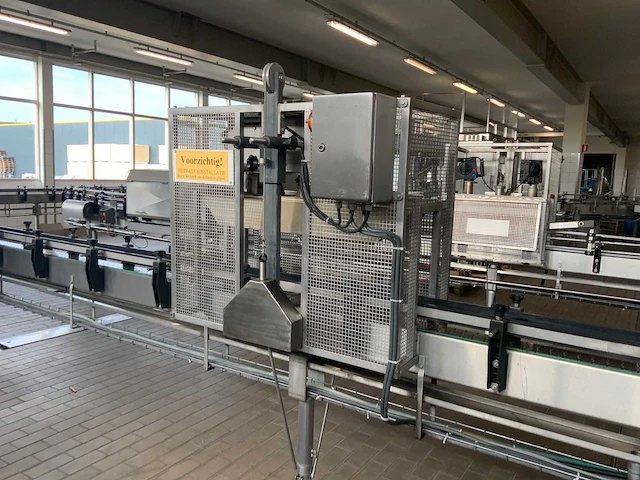 Rb6000 capsuleermachine met krimp en spoelmachine - afbeelding 15 van  31