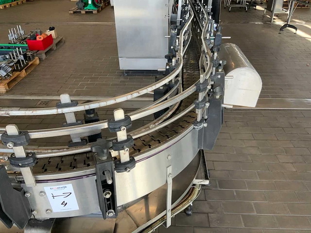 Rb6000 capsuleermachine met krimp en spoelmachine - afbeelding 21 van  24