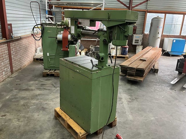 Rbr-16 radiaalboormachine - afbeelding 11 van  14