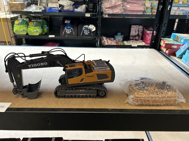 Rc-speelgoedgraafmachine met 11 kanalen - afbeelding 1 van  5