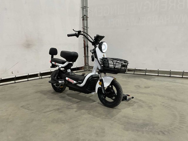 Rccar industry - rc-g1.5 - elektrische scooter - afbeelding 10 van  17