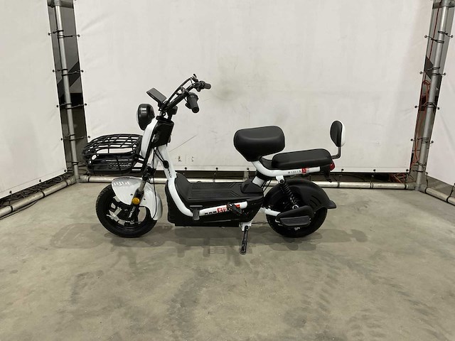 Rccar industry - rc-g1.5 - elektrische scooter - afbeelding 11 van  17