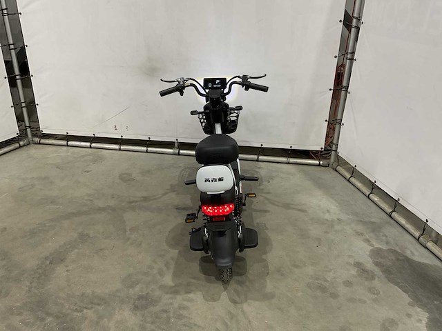 Rccar industry - rc-g1.5 - elektrische scooter - afbeelding 13 van  17