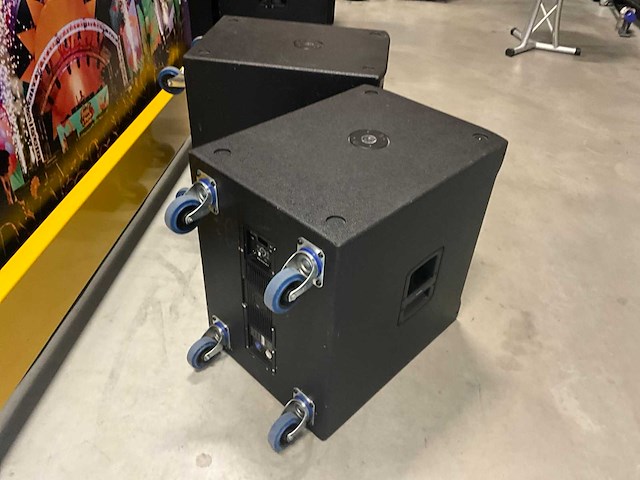 Rcf sub 8003-asii subwoofer (2x) - afbeelding 3 van  5