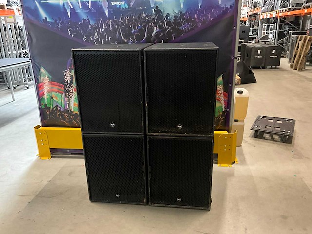 Rcf sub9004-as actief subwoofer (4x) - afbeelding 1 van  6