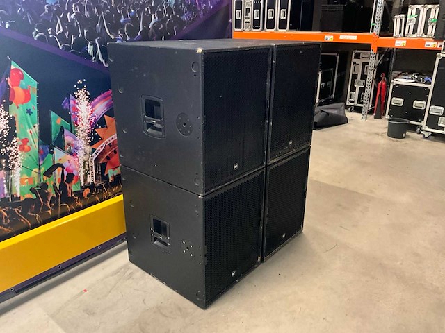 Rcf sub9004-as actief subwoofer (4x) - afbeelding 3 van  7