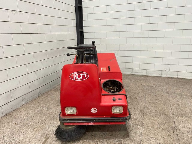 Rcm - 1997 - r703 - straatveegmachine - afbeelding 2 van  9