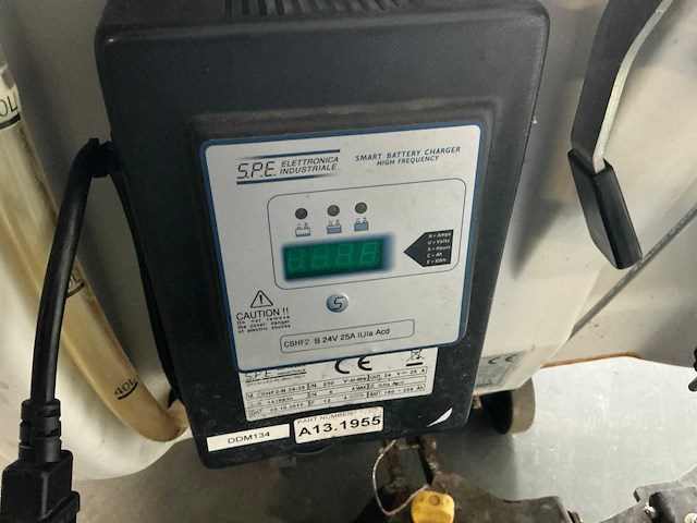 Rcm - mega 802 - schrob/zuigmachine - 2015 - afbeelding 13 van  14