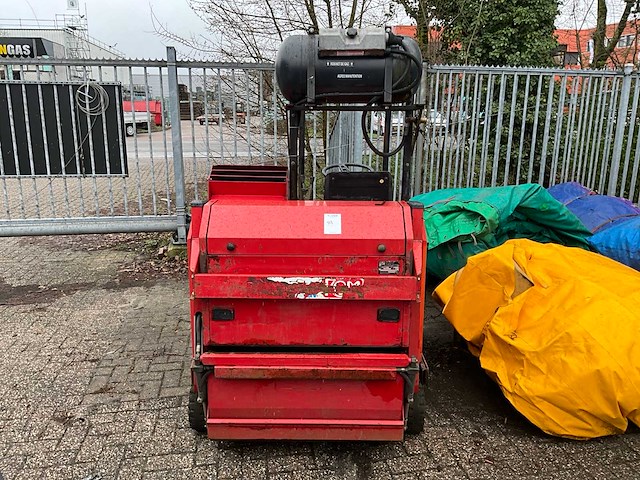 Rcm r.900.ssa zelfrijdende veegmachine - afbeelding 10 van  14