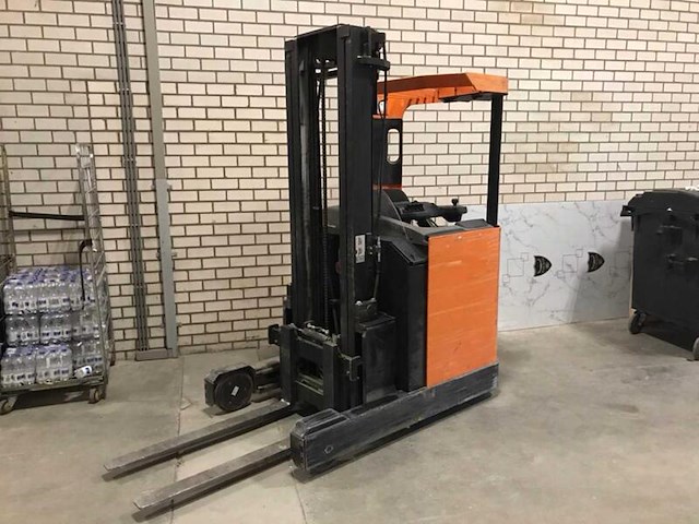 Reachtruck, bt, rre160m, oranje, 2011 - afbeelding 1 van  14