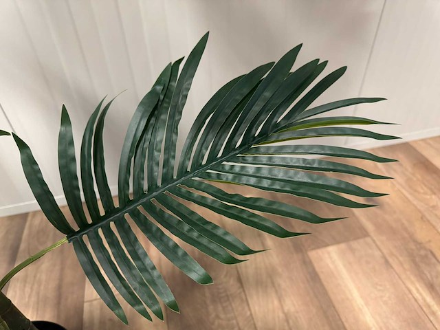 Real touch palm tree kunstplant (225cm hoog) - afbeelding 3 van  5
