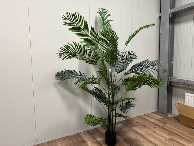 Real touch palm tree kunstplant (2x) (225cm hoog) - afbeelding 1 van  15