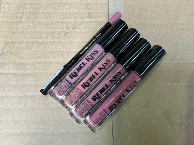 Rebel kiss - lip cosmetics (1430x) - afbeelding 1 van  5