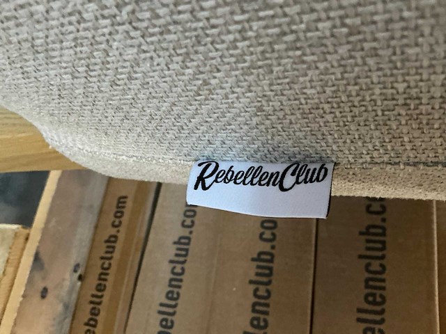 Rebellenclub eetkamerstoelen met armleuning zithoogte 50cm (2x) - afbeelding 3 van  4