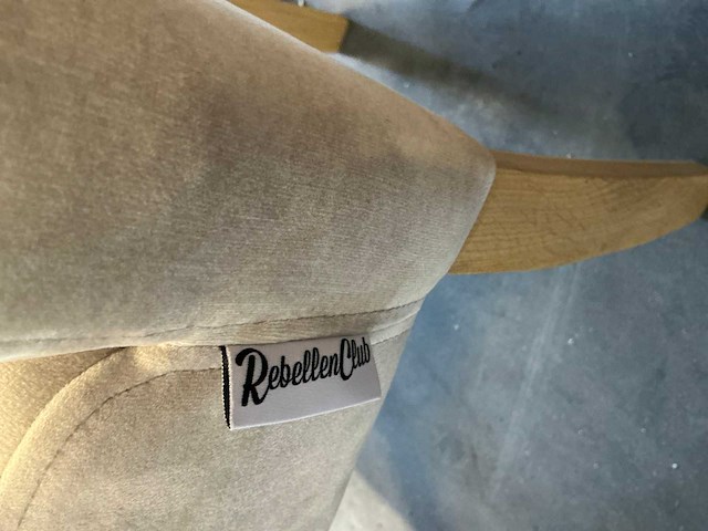 Rebellenclub eetkamerstoelen zithoogte 50cm (2x) - afbeelding 3 van  4