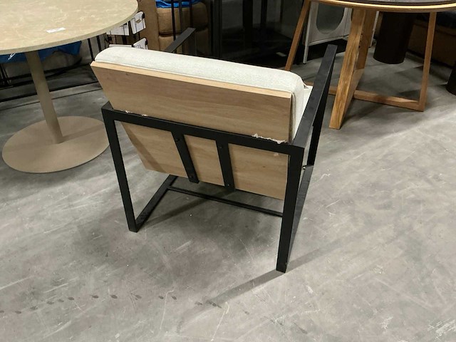 Rebellenclub fauteuil zithoogte 45cm - afbeelding 4 van  4
