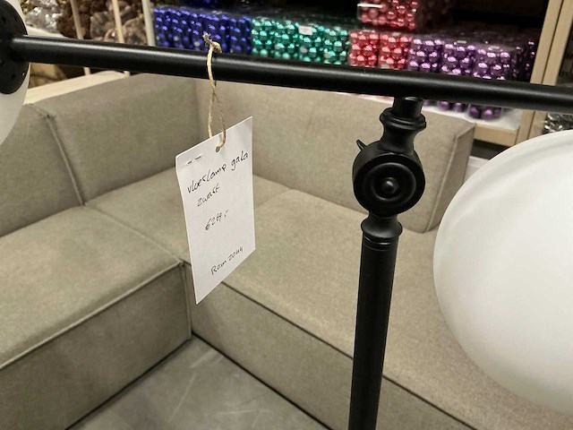 Rebellenclub gala vloerlamp h160cm - afbeelding 3 van  3
