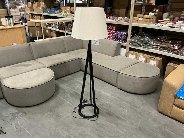 Rebellenclub helene vloerlamp h160cm - afbeelding 1 van  4