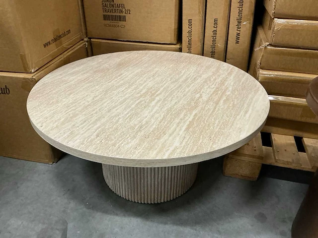 Rebellenclub junon salontafel travertin d80xh38,5cm - afbeelding 1 van  3