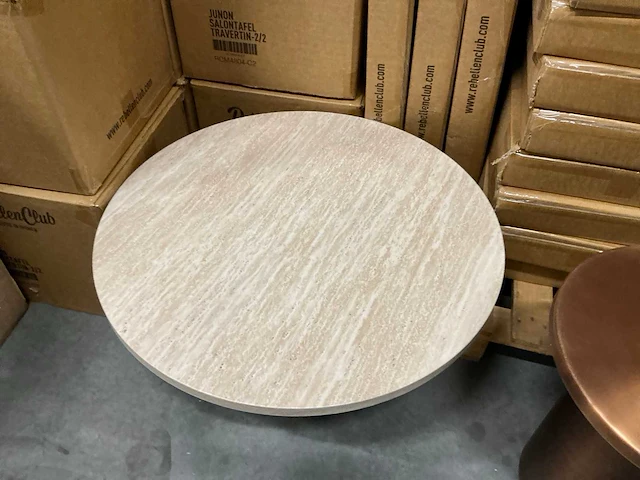 Rebellenclub junon salontafel travertin d80xh38,5cm - afbeelding 1 van  1