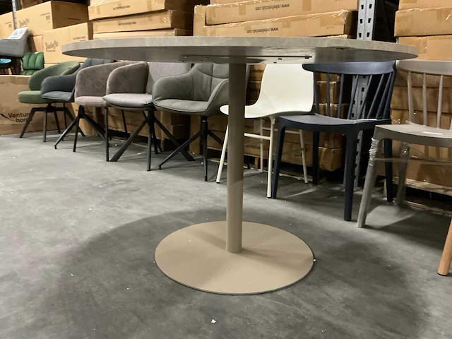Rebellenclub lora eetkamertafel beige d110xh73cm - afbeelding 3 van  7