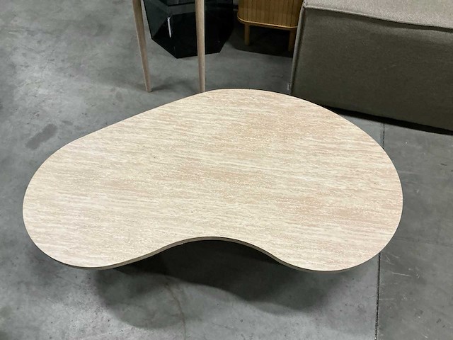Rebellenclub salontafel 129xh39,5cm - afbeelding 2 van  4