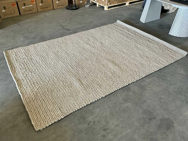 Rebellenclub vloerkleed kabel taupe 200x300cm - afbeelding 1 van  2