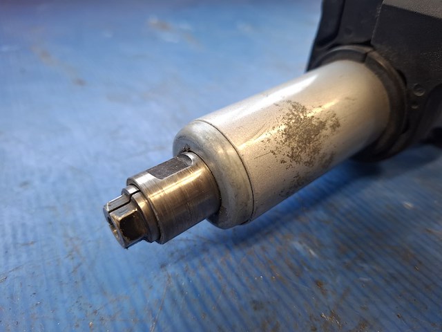 Rechte slijper hitachi, gp3v, bouwjaar 2015 - afbeelding 2 van  4