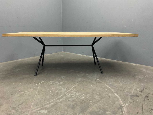 Rechthoek eiken eetkamertafel 220 cm met onderstel - afbeelding 2 van  4